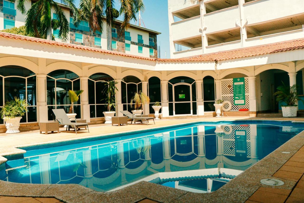 Quinta Eden Villahermosa Exteriör bild