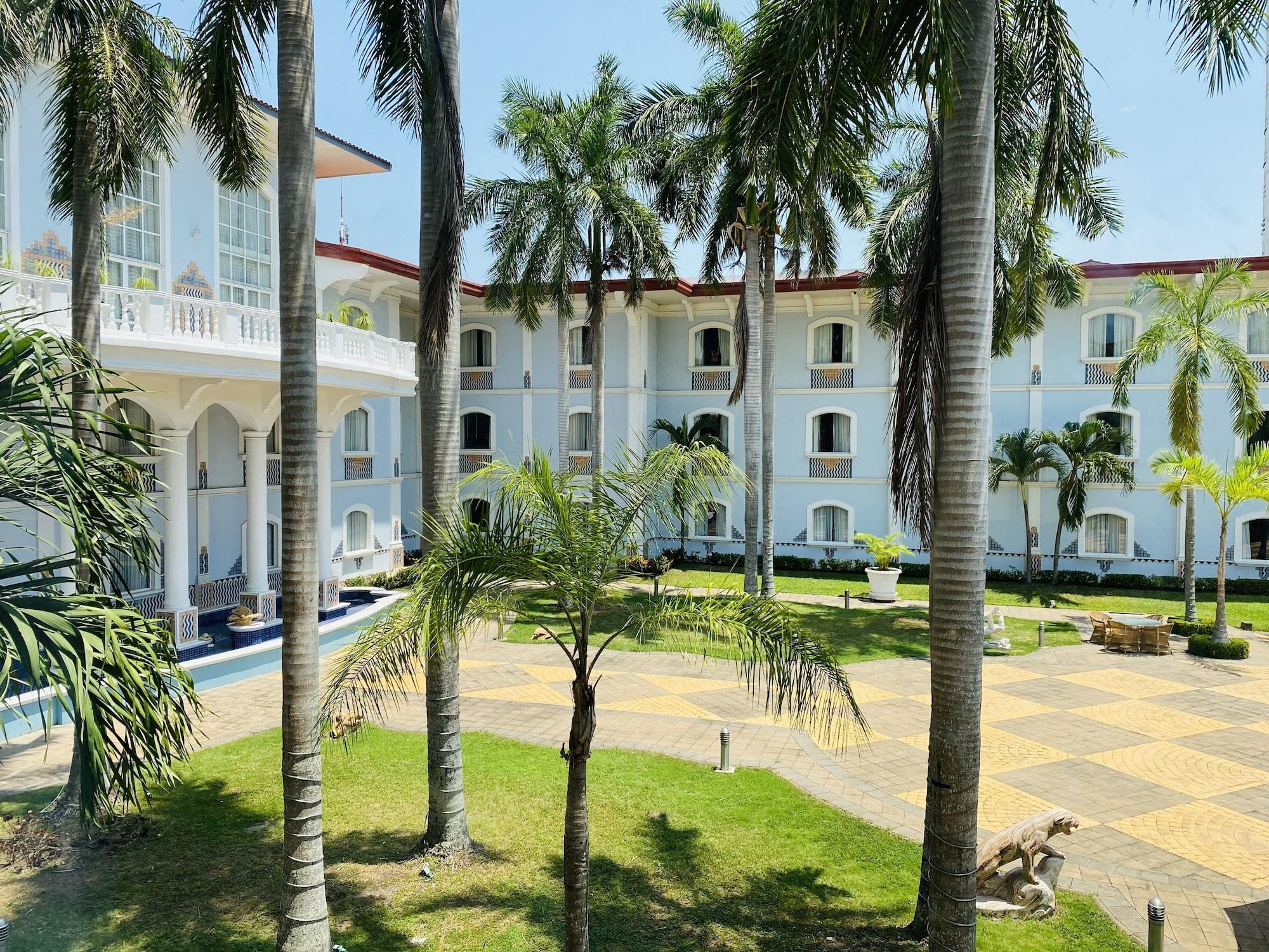 Quinta Eden Villahermosa Exteriör bild